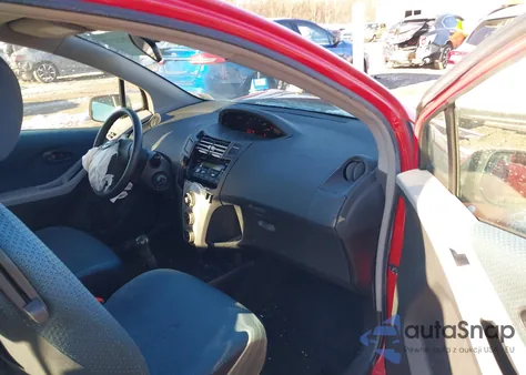 2008 Toyota Yaris z USA, uszkodzony, nr VIN JTDJT903485215325